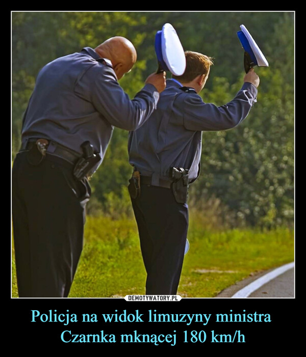 Policja na widok limuzyny ministra Czarnka mknącej 180 km/h –  